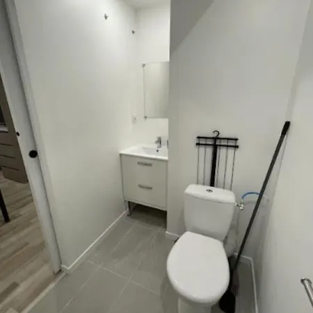 Charmant Studio Au Coeur De Lägenhet